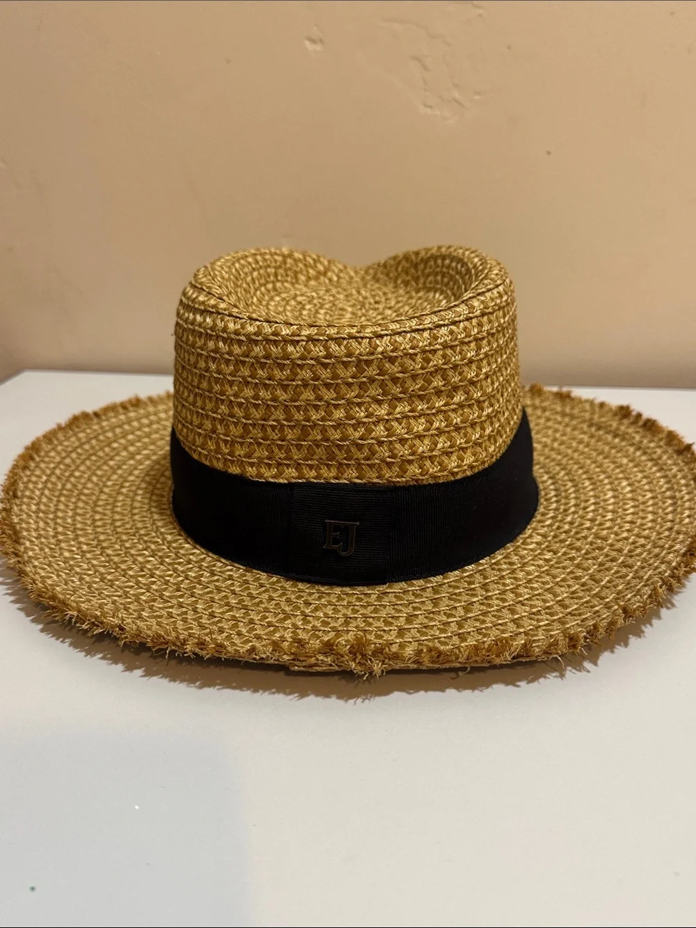 NEW✨NEW✨ Eric Javits Squishee Straw Fedora black ribbon/ subtle “EJ” Logo